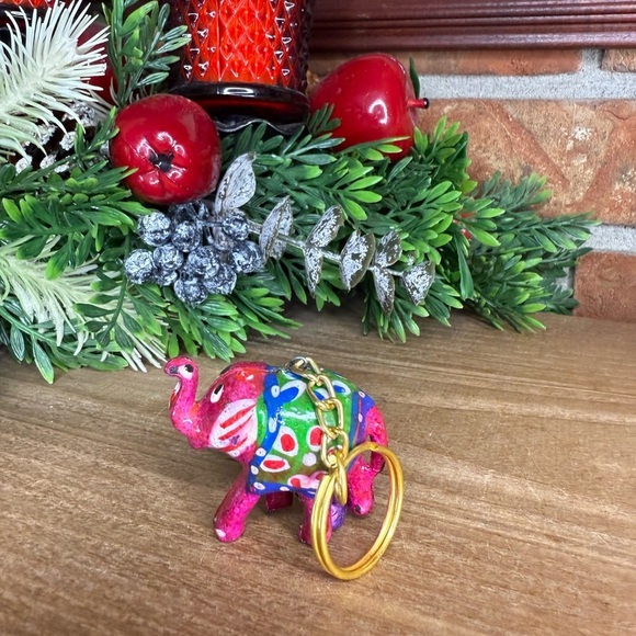 Vintage India Handcrafted Wooden Artisan Colorful Elephant Keychain - Picture 6 of 11